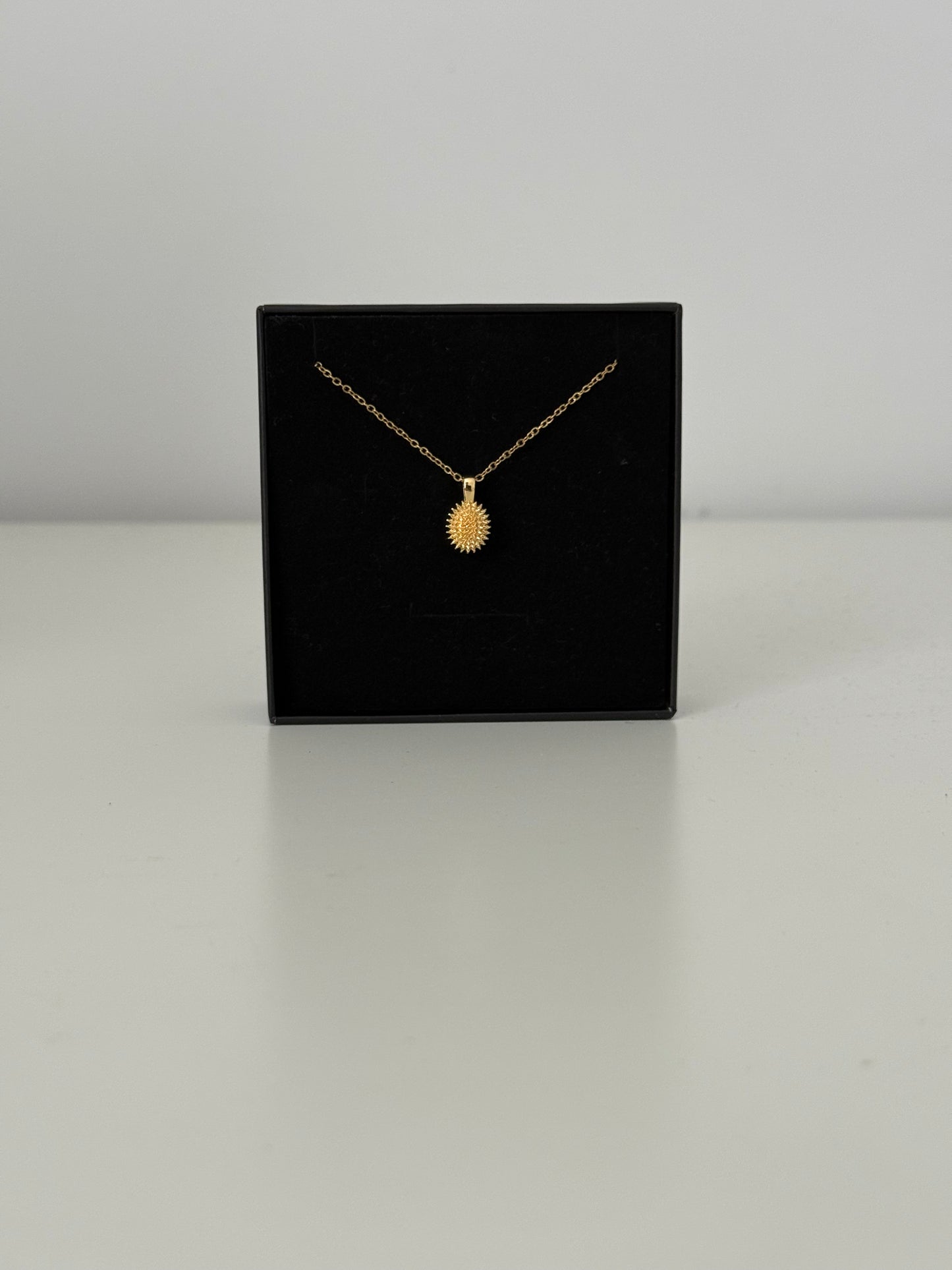 Gold Single Drop Pendant Necklace