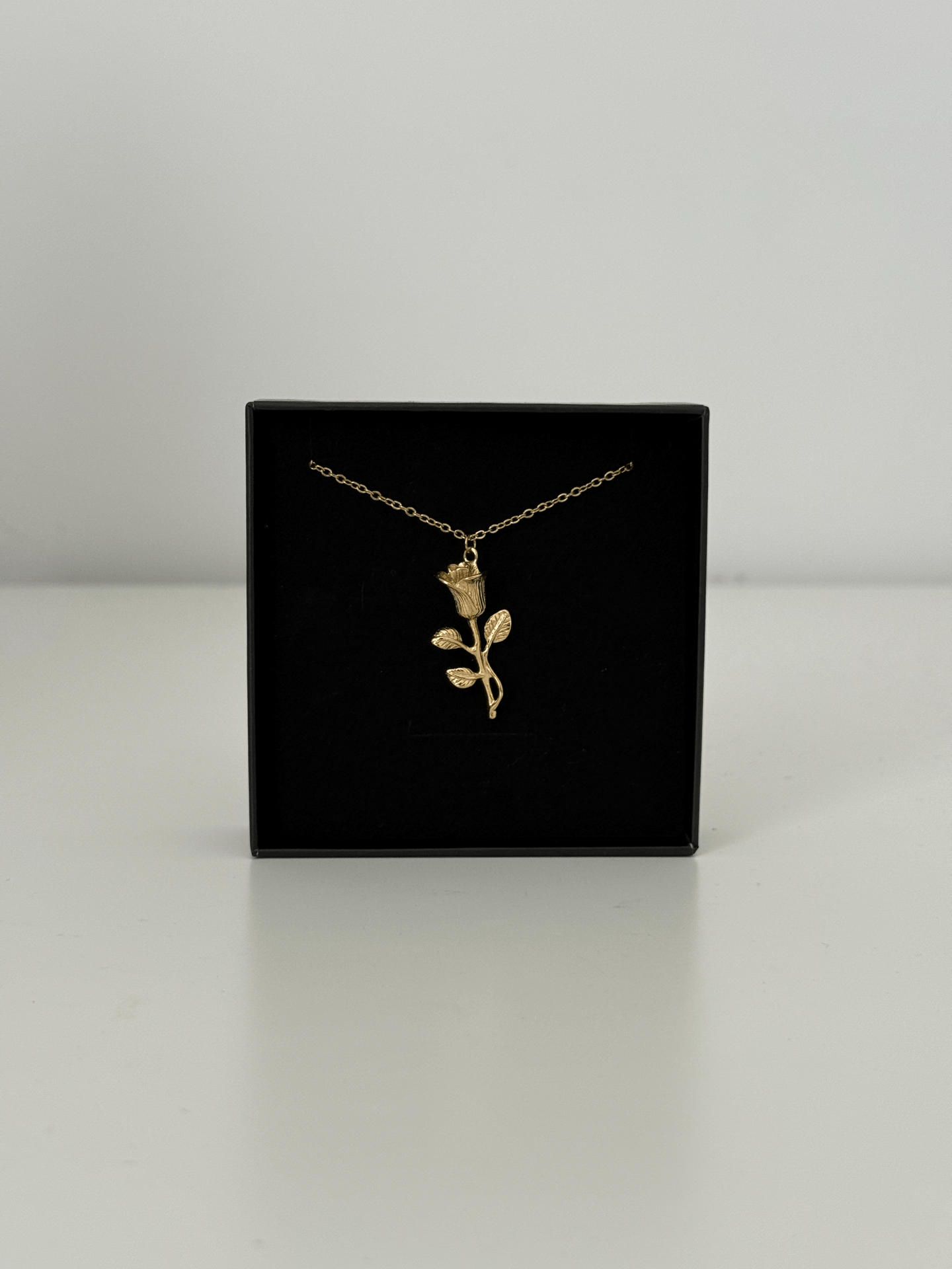 Gold Rose Pendant Necklace - Gemineye Jewellery